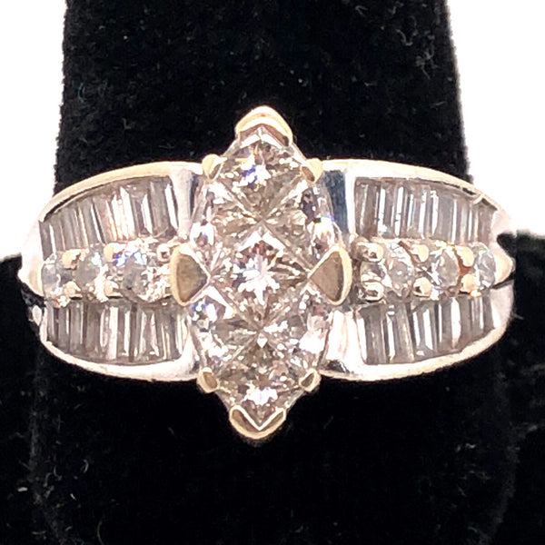 Vintage 14K White Gold Diamond Ring  CR0208