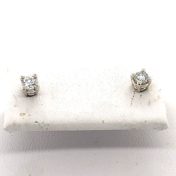 14K White Gold Diamond Stud Earrings  SI0417