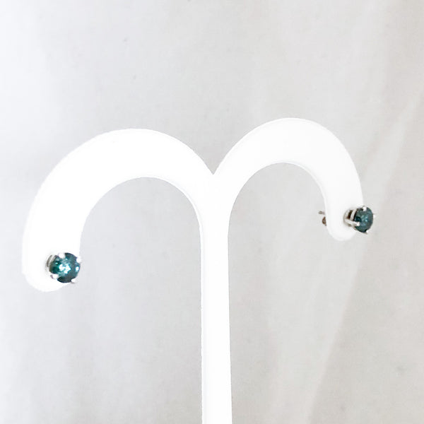 14K White Gold Blue Diamond Stud Earrings   CE0087