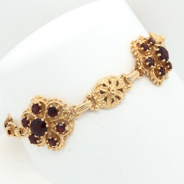14K Yellow Gold Link Bracelet with Garnets  CB0225