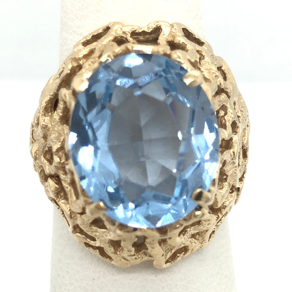 14K Yellow Gold Ring with Bark Design with Large Oval Blue Stone  CR0284
