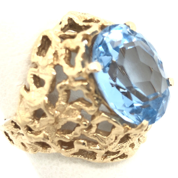 14K Yellow Gold Ring with Bark Design with Large Oval Blue Stone  CR0284